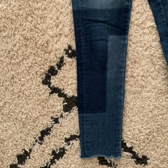 Universal Thread Jeans - Picture 4 of 6